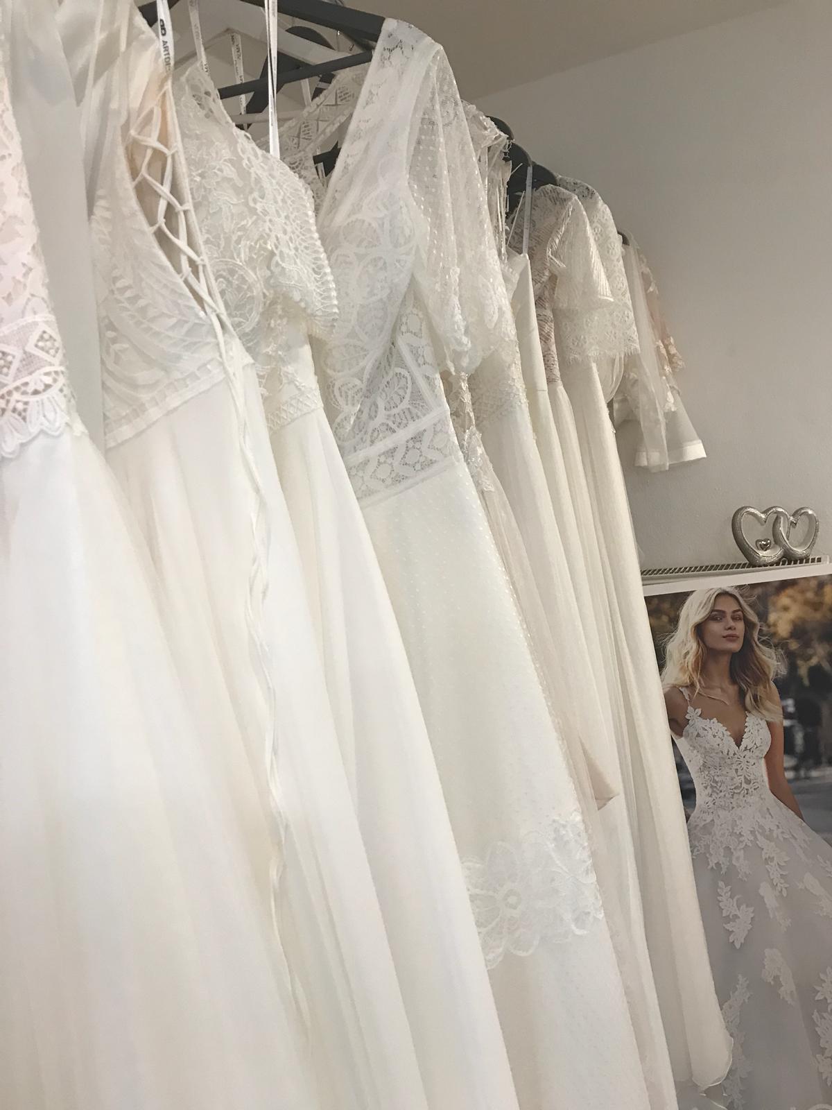 Brautkleid in weiß