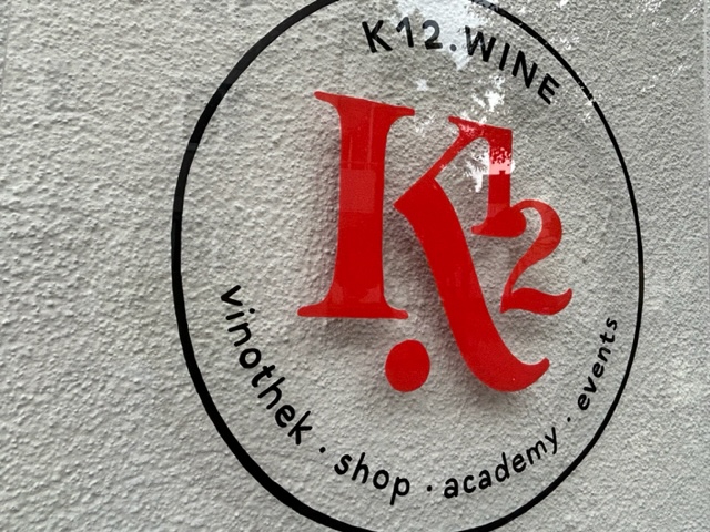 K12 Weinbar - besondere Weine und Tastings in der Altstadt